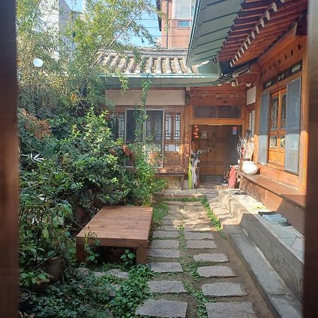 Gongsimga Hanok Guesthouse Seoel Buitenkant foto