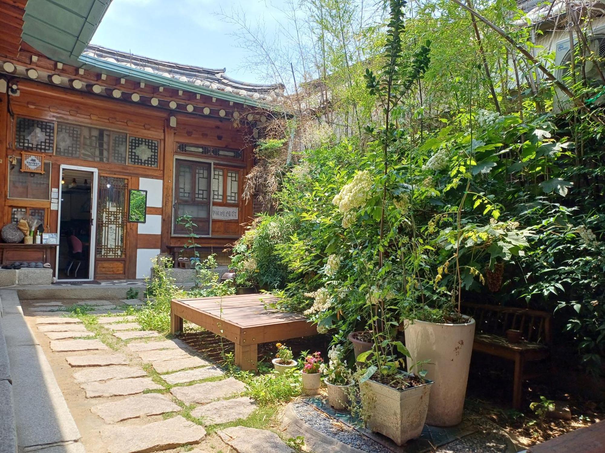 Gongsimga Hanok Guesthouse Seoel Buitenkant foto